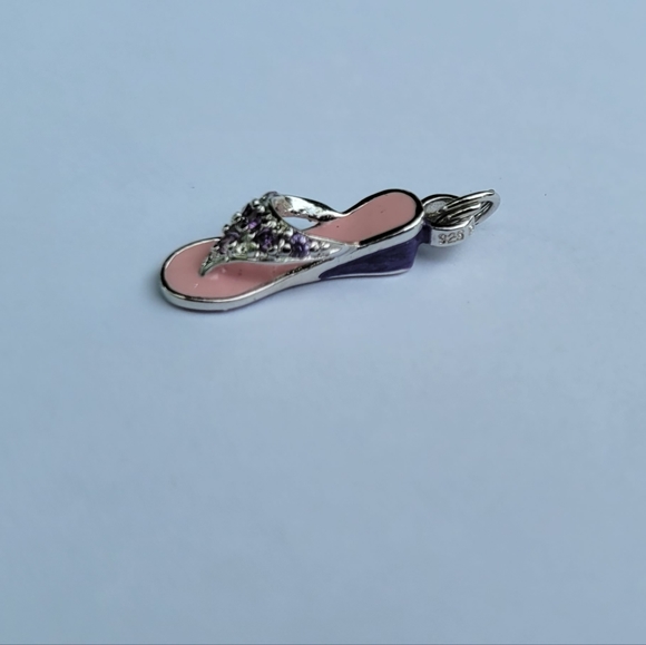 Little pink and purple sandal pendant - Picture 2 of 3